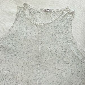 Oversized tank top, tie up